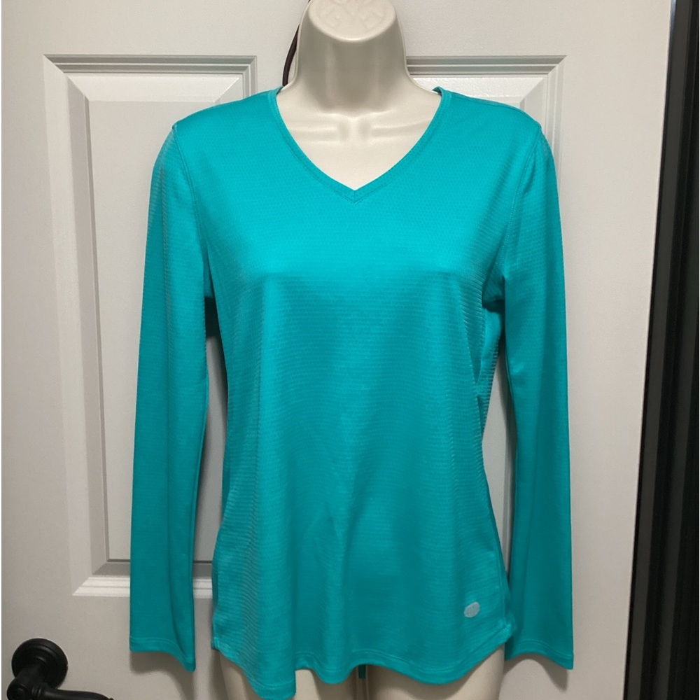 Reel Legends Ladies Green V-neck Long Sleeve Top
